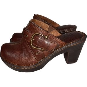 Vintage boc Brown Leather Clog Mules with Buckle
